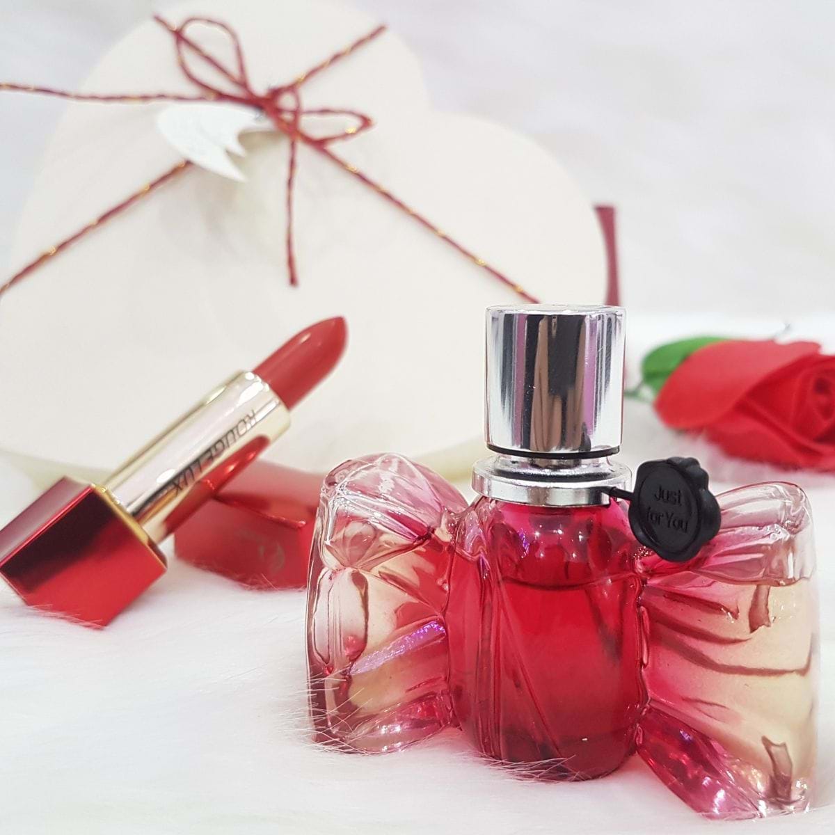 Charme Just For You là một món quà của Charme mà bạn không thể nào bỏ qua được.