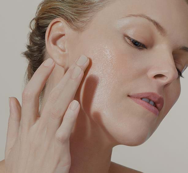 Tại sao bạn cần bổ sung các loại acid vào chu trình chăm sóc da mụn?