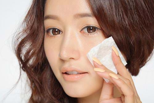 Xịt khoáng: Vật bất ly thân cho chị em nếu muốn có làn da mượt mà xinh xẻo