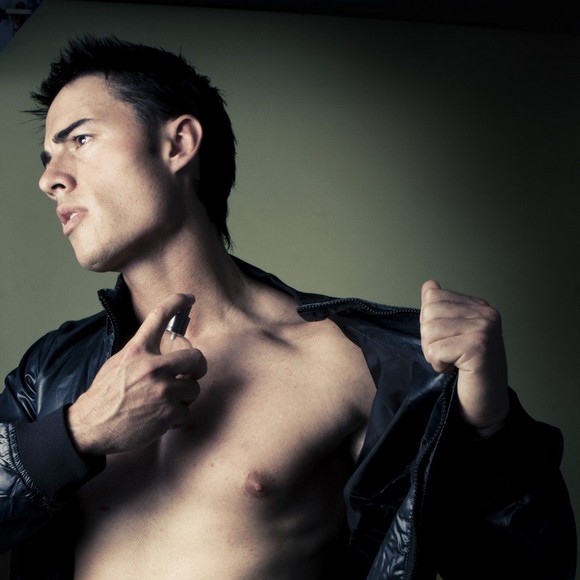 ĐÀN ÔNG VÀ NHỮNG CẢM XÚC ĐẾN TỪ MÙI HƯƠNG